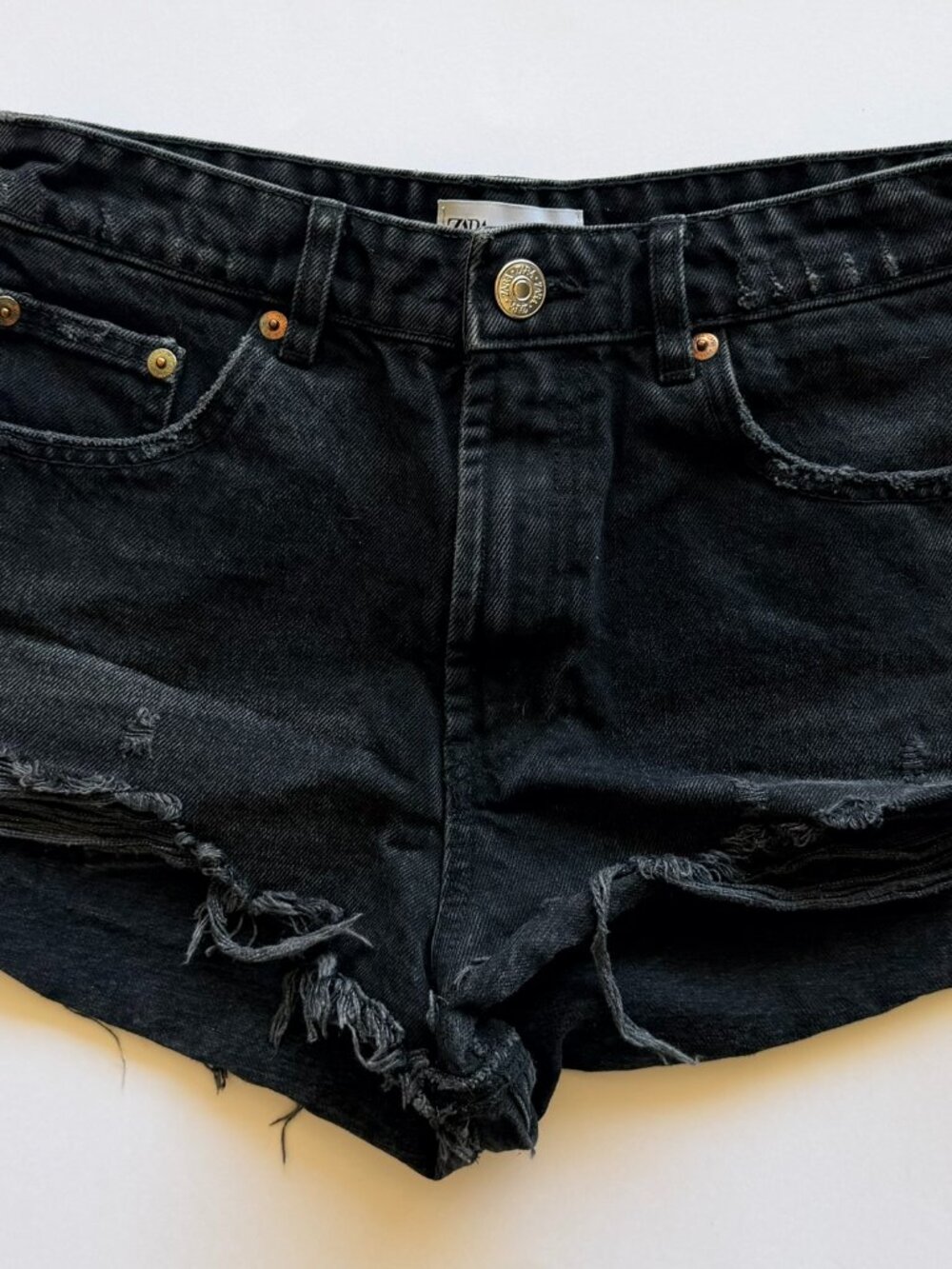 Zara High-Waisted Shorts Women's Black Denim Distresed Raw Edge Hem Button Fly 4